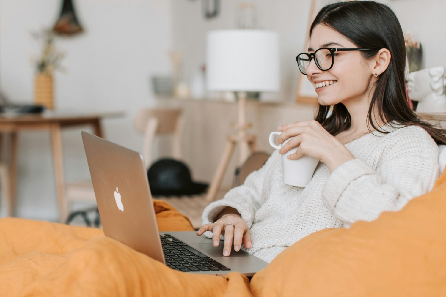 How to Create a Freelancing Business Online